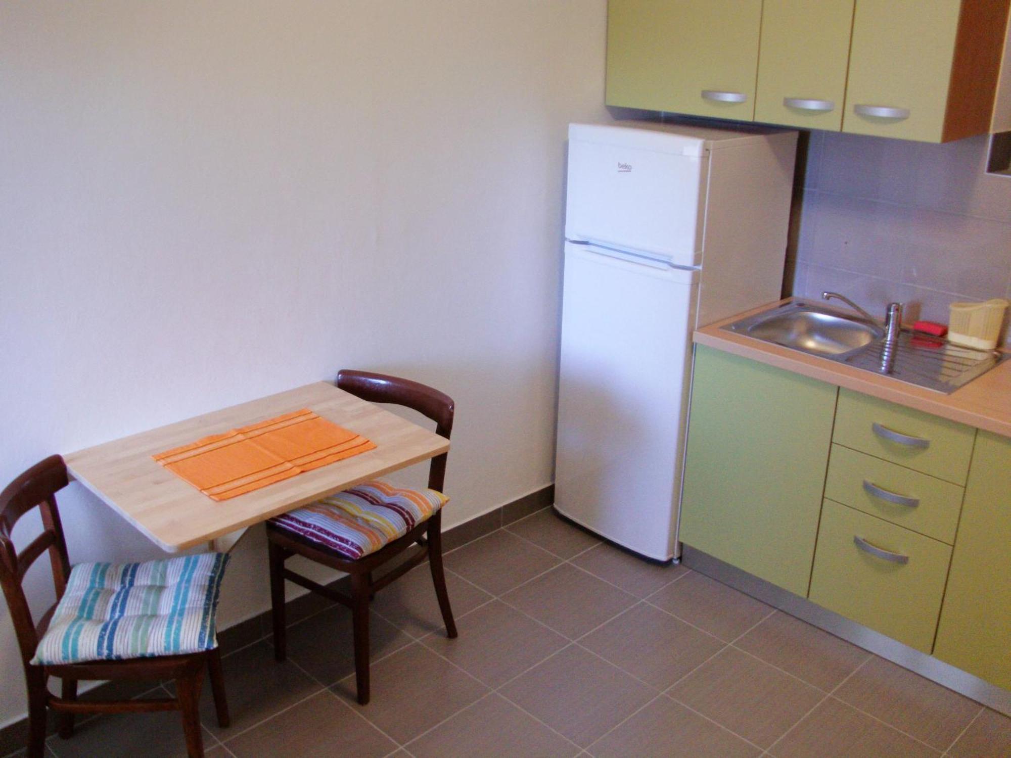 Apartments Sonija Gdinj Bagian luar foto