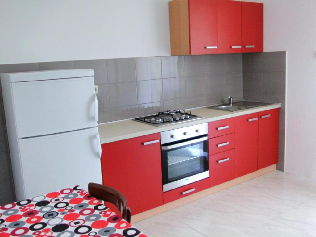 Apartments Sonija Gdinj Bagian luar foto